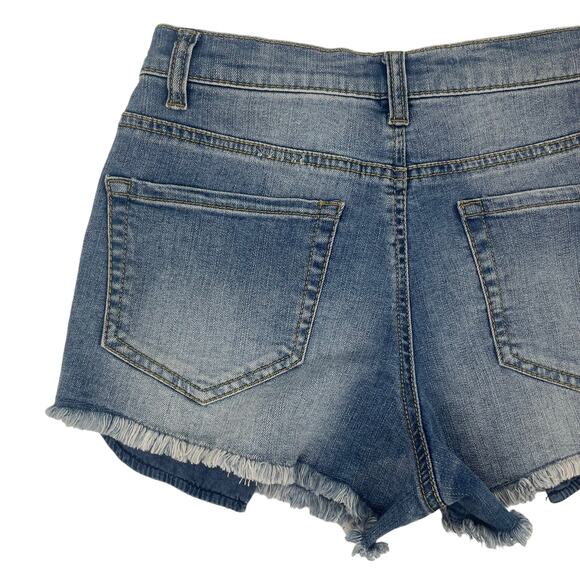 Mudd High Rise Embroidered Fray Hem Denim Shorts Med Wash Girl Size 5 - Picture 6 of 8